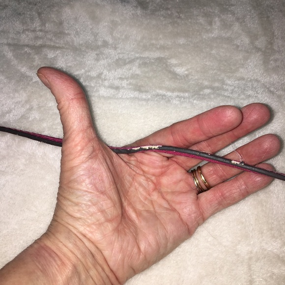 GUESS Envelope Clutch Crossbody Handbag - Picture 5 of 9